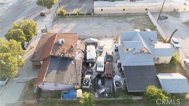 855 W Holt Avenue, Pomona, CA 91768