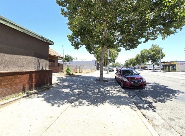 855 W Holt Avenue, Pomona, CA 91768