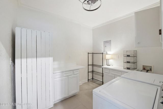 1612 S 11th Street, Ocean Springs, MS 39564