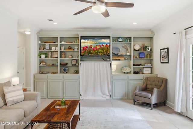 1612 S 11th Street, Ocean Springs, MS 39564