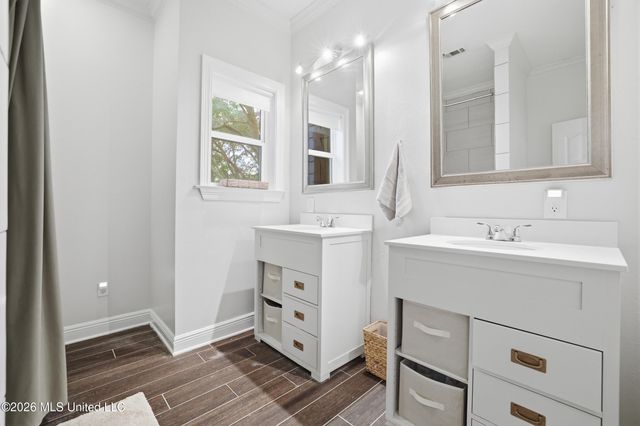 1612 S 11th Street, Ocean Springs, MS 39564