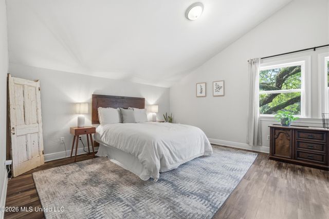 1612 S 11th Street, Ocean Springs, MS 39564