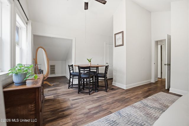 1612 S 11th Street, Ocean Springs, MS 39564