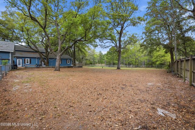 1612 S 11th Street, Ocean Springs, MS 39564
