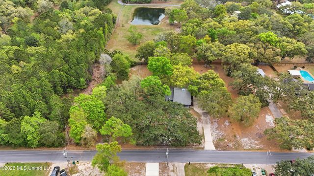 1612 S 11th Street, Ocean Springs, MS 39564