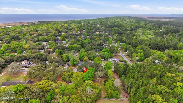 1612 S 11th Street, Ocean Springs, MS 39564