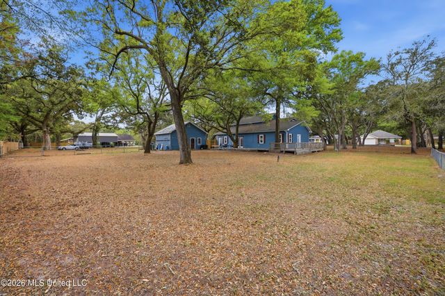 1612 S 11th Street, Ocean Springs, MS 39564