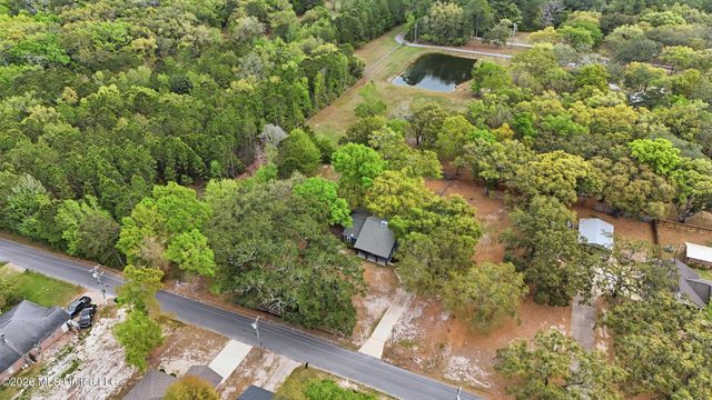 1612 S 11th Street, Ocean Springs, MS 39564