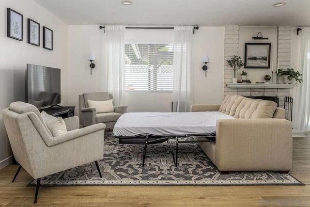 4367 Berwick, San Diego, CA 92117