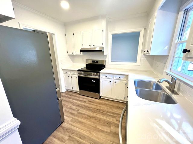 2408 Turnberry Lane, Charlotte, NC 28210