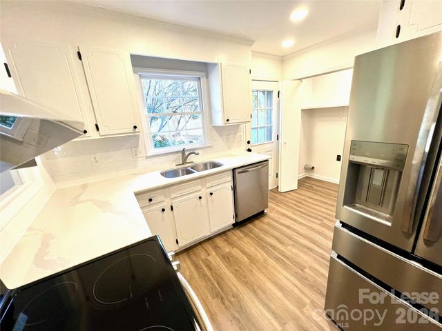 2408 Turnberry Lane, Charlotte, NC 28210