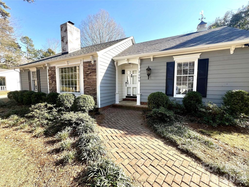 2408 Turnberry Lane, Charlotte, NC 28210
