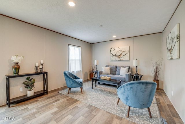 2537 Sullivan Gardens Parkway, Kingsport, TN 37660