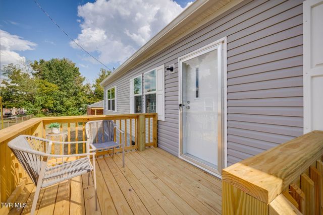 2537 Sullivan Gardens Parkway, Kingsport, TN 37660