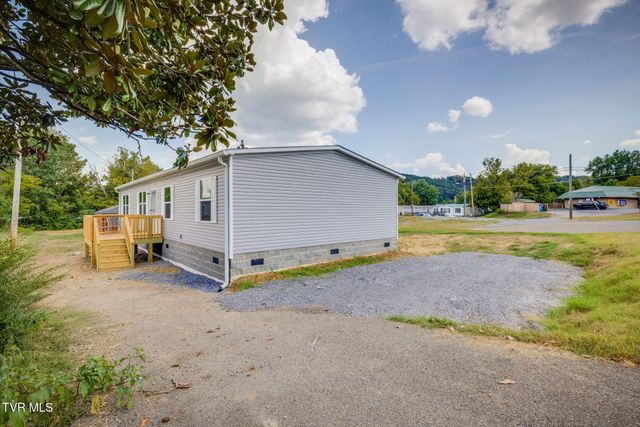 2537 Sullivan Gardens Parkway, Kingsport, TN 37660
