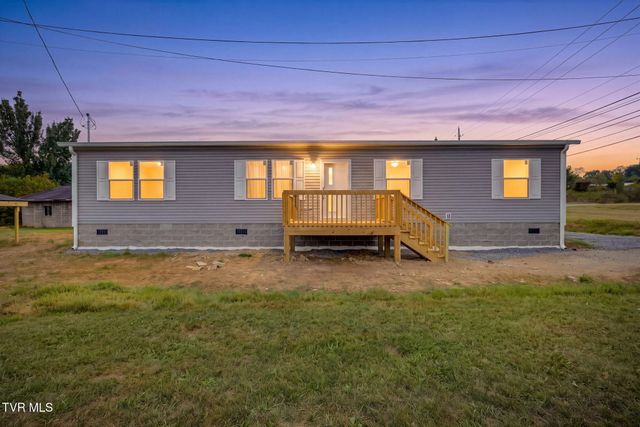 2537 Sullivan Gardens Parkway, Kingsport, TN 37660