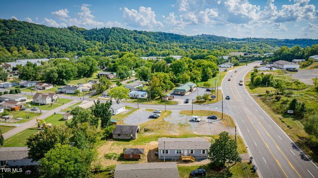 2537 Sullivan Gardens Parkway, Kingsport, TN 37660