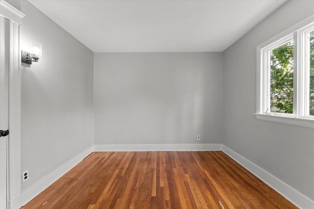 17 Preston Beach Rd, Marblehead, MA 01945