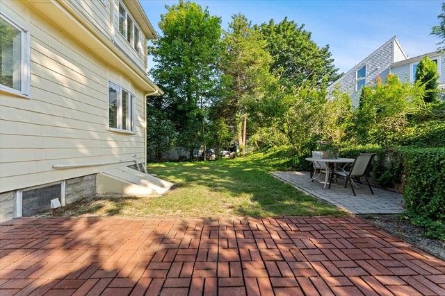 17 Preston Beach Rd, Marblehead, MA 01945