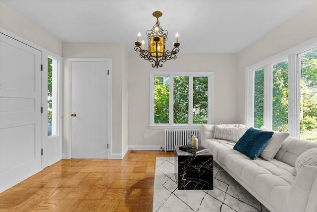 17 Preston Beach Rd, Marblehead, MA 01945