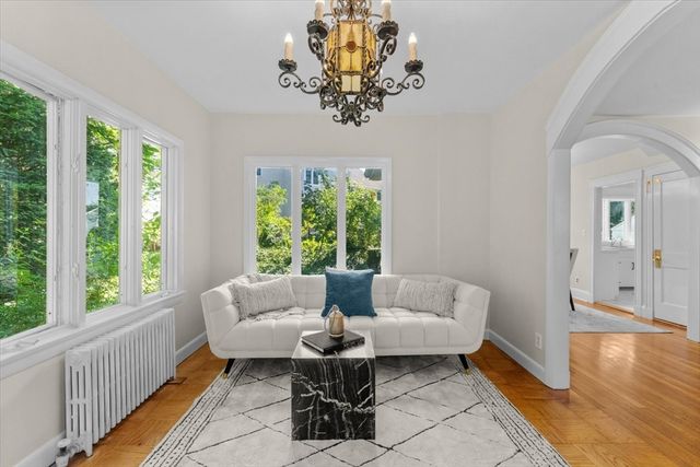17 Preston Beach Rd, Marblehead, MA 01945