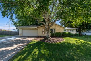 W128N8518 Revere ROAD, Menomonee Falls, WI 53051