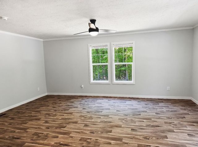 106 Ridgemont CT, Thaxton, VA 24174