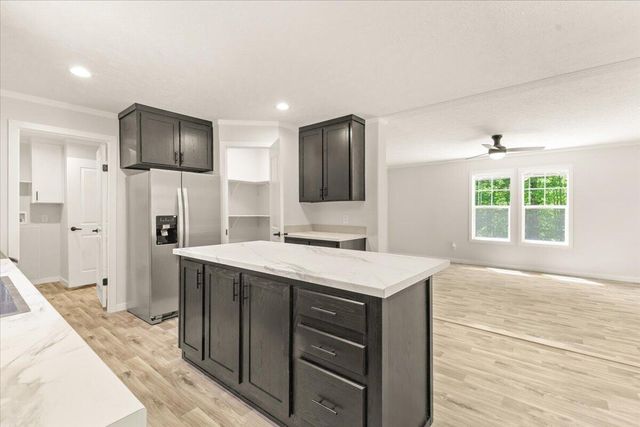 106 Ridgemont CT, Thaxton, VA 24174