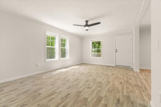 106 Ridgemont CT, Thaxton, VA 24174