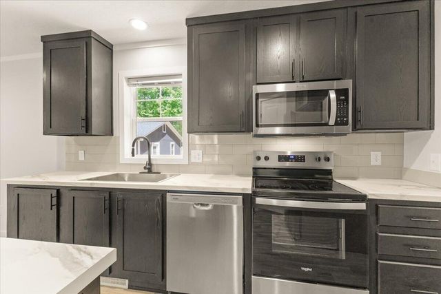 106 Ridgemont CT, Thaxton, VA 24174