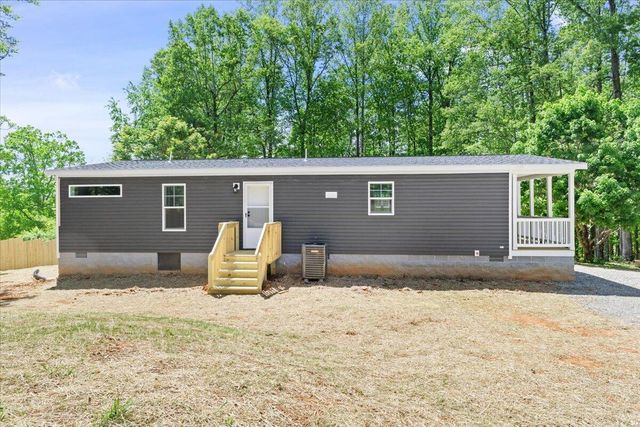 106 Ridgemont CT, Thaxton, VA 24174