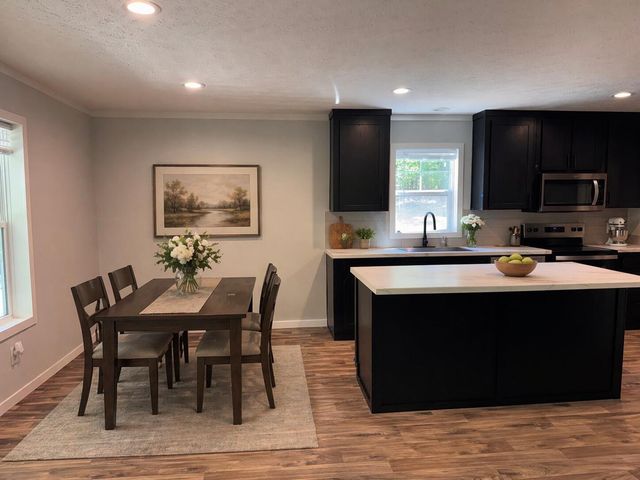 106 Ridgemont CT, Thaxton, VA 24174