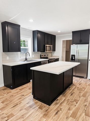 106 Ridgemont CT, Thaxton, VA 24174