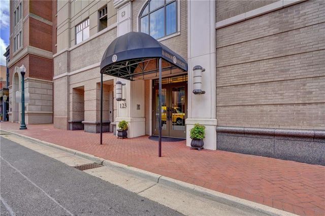 123 College Pl Unit 912, Norfolk, VA 23510