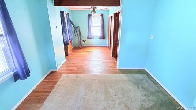 1 Higbie Drive, West Islip, NY 11795