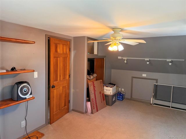1 Higbie Drive, West Islip, NY 11795