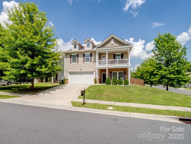 3702 Wiegon Lane, Charlotte, NC 28216