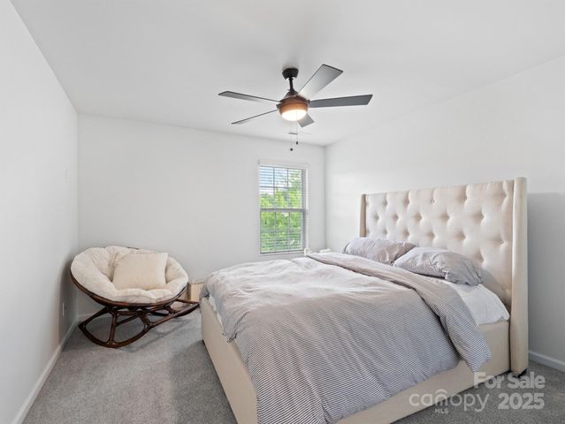 3702 Wiegon Lane, Charlotte, NC 28216