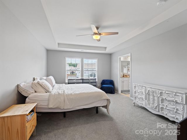 3702 Wiegon Lane, Charlotte, NC 28216