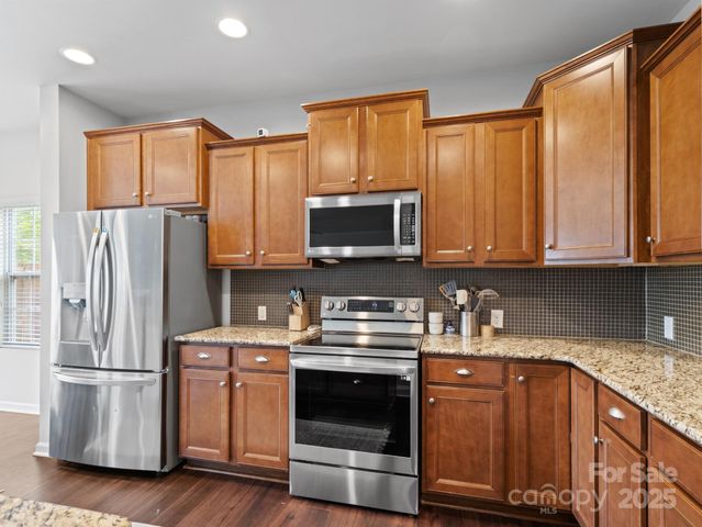 3702 Wiegon Lane, Charlotte, NC 28216