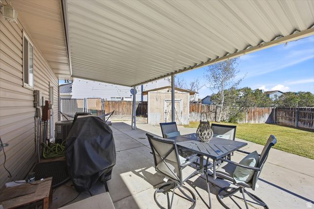 6831 S FOX RIDGE WAY, West Jordan, UT 84081