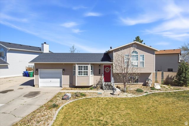 6831 S FOX RIDGE WAY, West Jordan, UT 84081