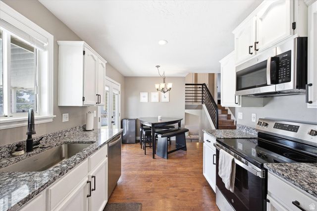 6831 S FOX RIDGE WAY, West Jordan, UT 84081