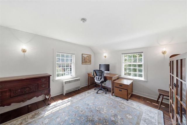 255 Manor Road, Douglaston, NY 11363