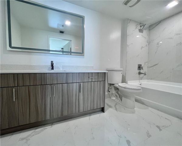 110 SW 12 Street 907, Miami, FL 33130