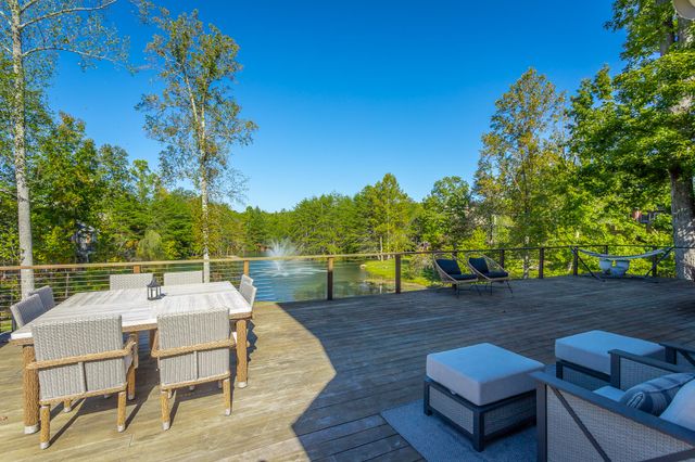 25 Ridgerock Drive, Signal Mountain, TN 37377
