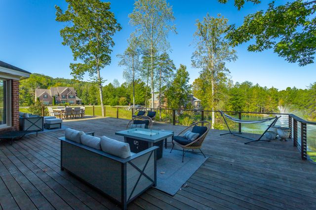 25 Ridgerock Drive, Signal Mountain, TN 37377