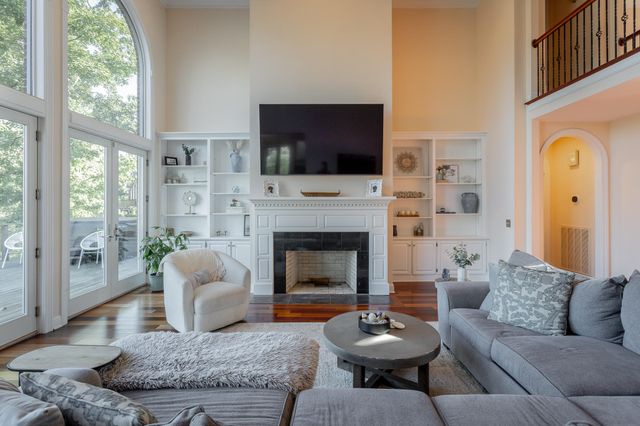25 Ridgerock Drive, Signal Mountain, TN 37377