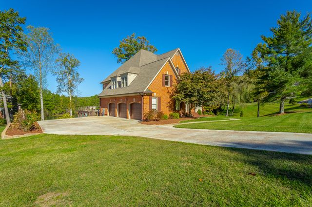 25 Ridgerock Drive, Signal Mountain, TN 37377