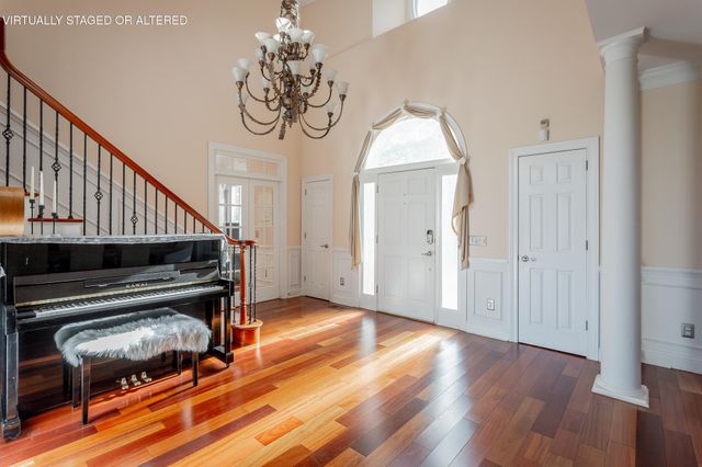 25 Ridgerock Drive, Signal Mountain, TN 37377